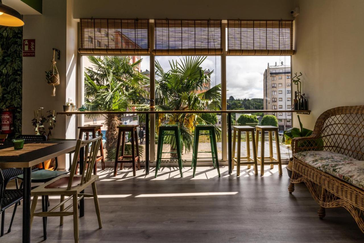 Four Rooms Hostel ลูโก ภายนอก รูปภาพ
