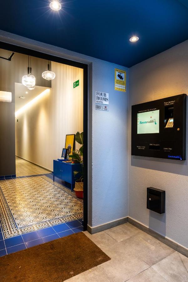 Four Rooms Hostel ลูโก ภายนอก รูปภาพ