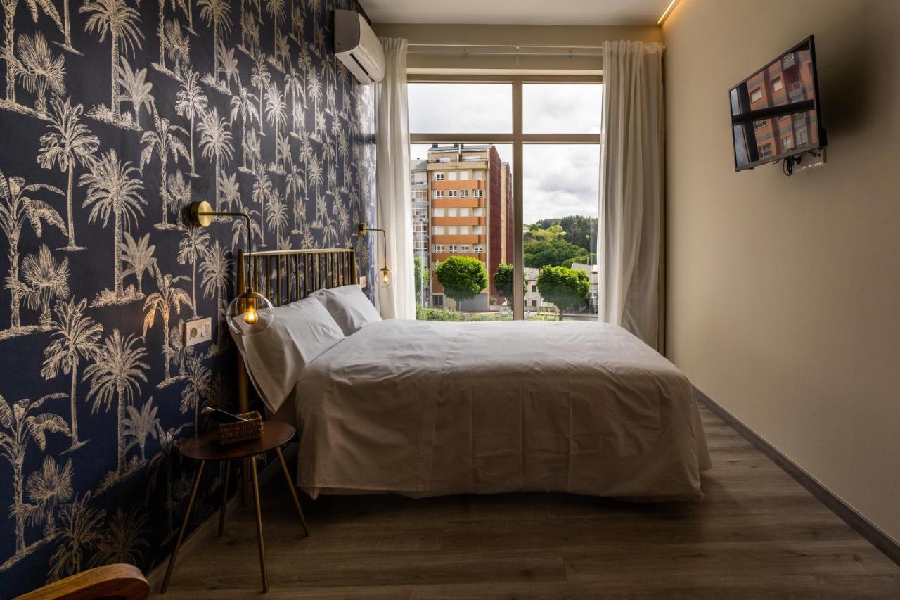 Four Rooms Hostel ลูโก ภายนอก รูปภาพ
