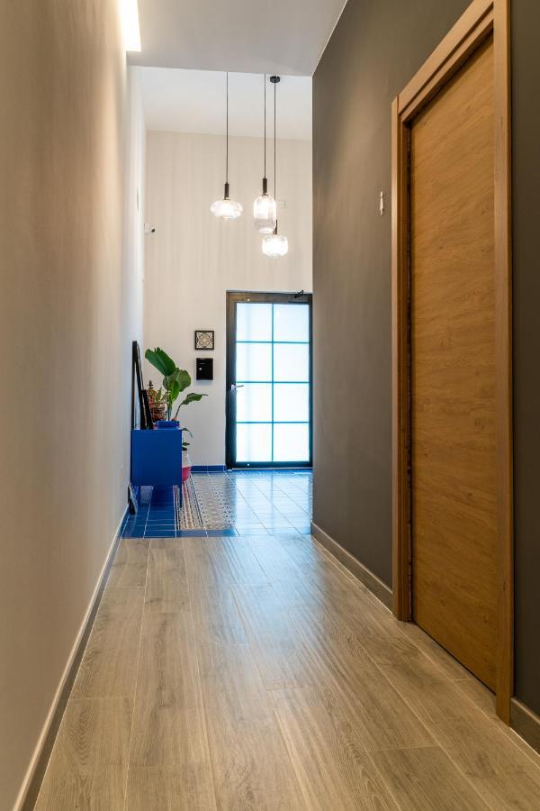 Four Rooms Hostel ลูโก ภายนอก รูปภาพ
