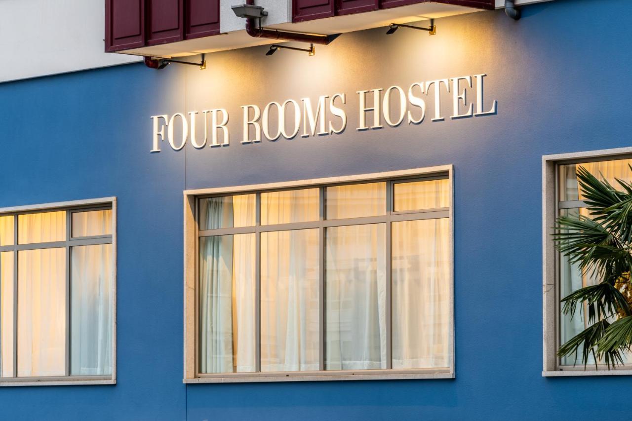 Four Rooms Hostel ลูโก ภายนอก รูปภาพ